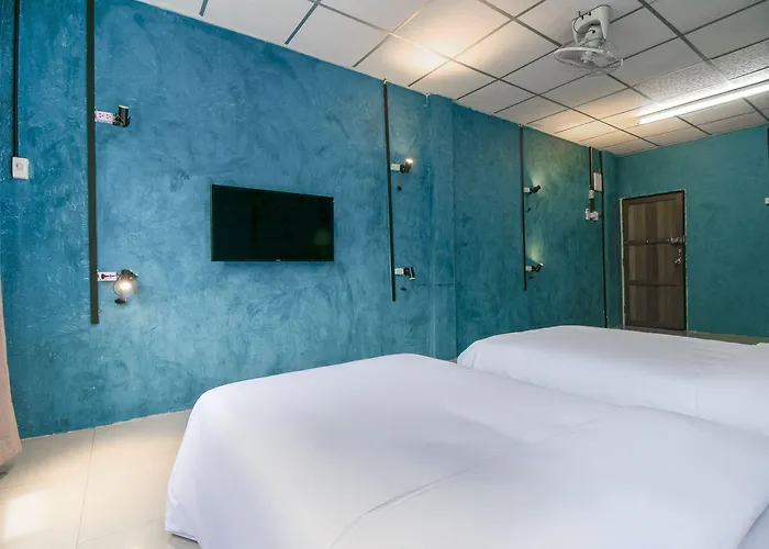 Oyo 1158 Thestaycafe Hotel Bangkok